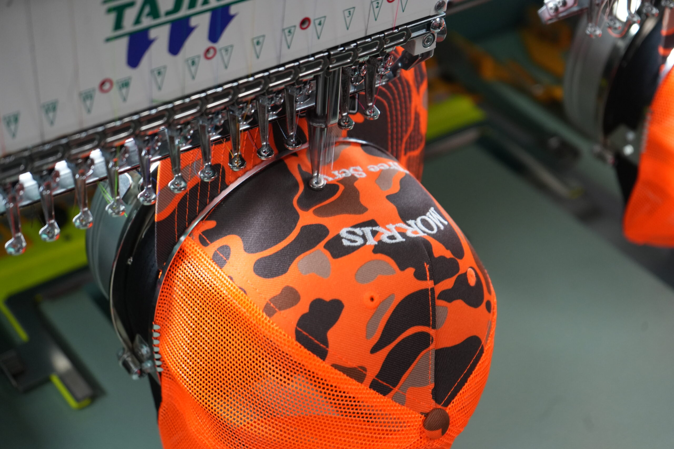 custom-embroidered-camo-hats